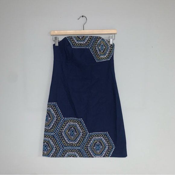 Lilly Pulitzer Dress Size 0 US Navy Blue “Honeycomb Bowen” Strapless Embroidered - Picture 2 of 15